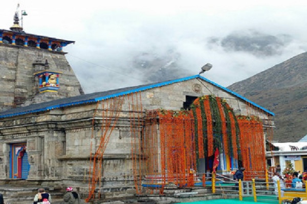 JagbaniOnline's tweet image. ਮੁੱਖ ਮੰਤਰੀ ਦੀ ਐਡੀਸ਼ਨਲ ਮੁੱਖ ਸਕੱਤਰ ਰਾਧਾ ਰਤੂੜੀ ਨੇ ਅਗਲੇ ਮਹੀਨੇ ਤੋਂ ਸ਼ੁਰੂ ਹੋਣ ਜਾ ਰਹੀ ਚਾਰਧਾਮ ਯਾਤਰਾ ਨੂੰ ਲੈ ਕੇ ਰਜਿਸਟਰੇਸ਼ਨ ਪ੍ਰਕਿਰਿਆ ਨੂੰ ਹੋਰ ਵੀ ਸੌਖਾ ਬਣਾਉਣ ਦੇ ਨਿਰਦੇਸ਼ ਦਿੱਤੇ ਹਨ। 
#CharDhamYatra #RegistrationProcess #Pilgrims #Jagbani