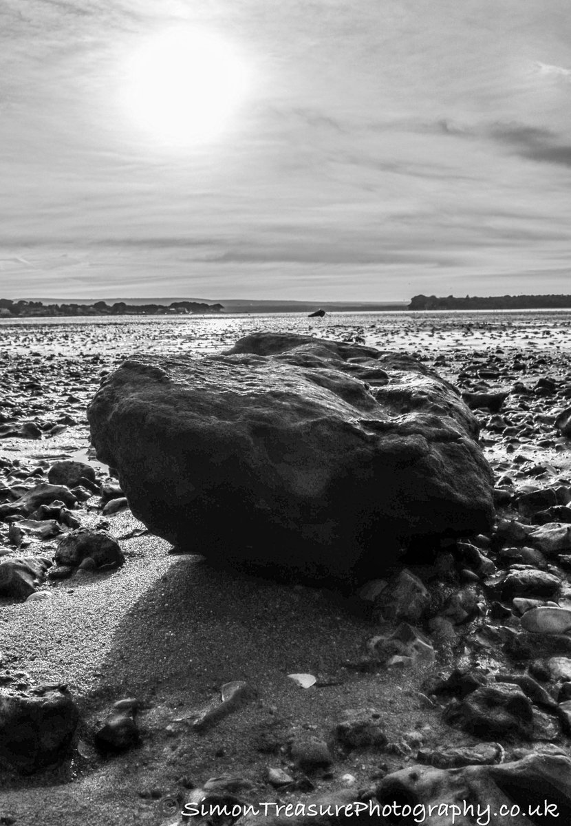 Low tide at Sandbanks a few weeks ago @ilovesandbanks @StormHour @Bournemouthecho @bmouthofficial @DorsetLive_ @lovepooleuk #sandbanks #poole #dorset #lovepoole #balckandwhite #dorsetcoast #pooleharbour #lowtide