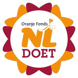 #levsonenbreugel #nldoet <a href="/sonenbreugel/">Son en Breugel</a> #vrijwilligers aan het werk in de Buurttuin in 't Zand.
Medewerkers van #nobralux hielpen een handje mee! #nldoetertoe #vrijwilligerswerk doet er toe!