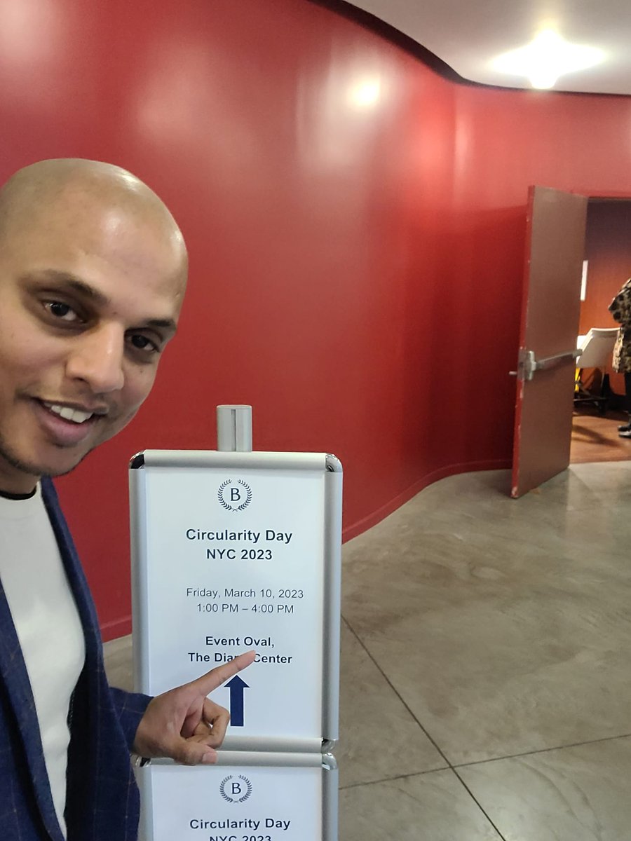 RECYCKNOW's tweet photo. What a day it was !! We are honored and thrilled to be nominated as a ‘Circularity Champion’ at the Circularity Day NYC, Although we did not win, we are energized by the acknowledgement and loved being a part of the event Barnard College Columbia Climate School . 💚💚🌎🌎 https://t.co/OopALGgwNk