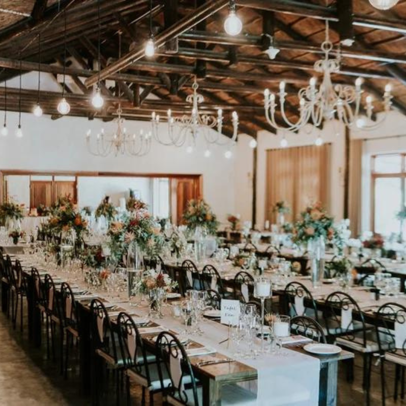 You can have your Wedding ceremony under the oak trees in front of the venue, where you can say your “I do’s” with a beautiful and romantic background. The lawn offers a breath taking view of mountains and could be used as the backdrop to any ceremony.

Dwarsberg Wedding Venue