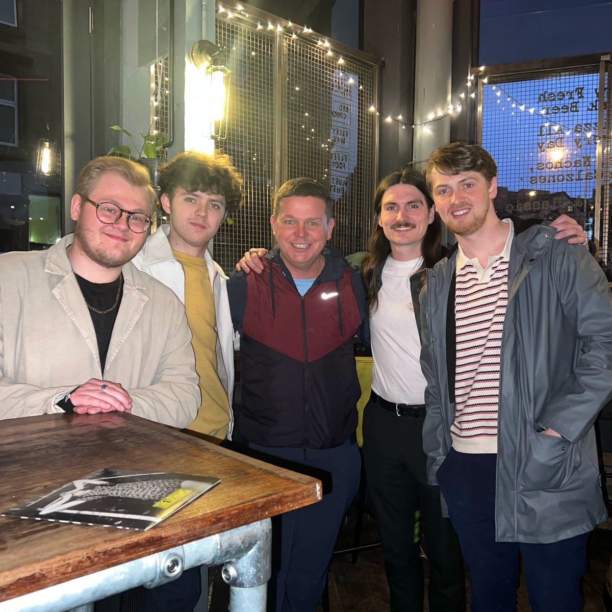 BUSAPAR3's tweet photo. From Nothing To A Little Bit More 💿 is number 1 in 🇬🇧 check it out! #thelathums 🎶 @officialcharts #fromnothingtoalittlebitmore mega group! #recommend #indie #indiemusic @TheLathums https://t.co/ura2FLZeIy