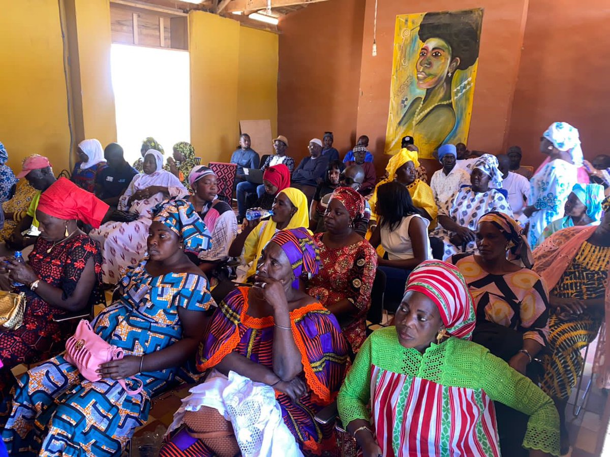 Itie_Senegal's tweet photo. Forum à Gandiol, sur les résultats des Rapports. Sur 4 milliards FCFA de dépenses sociales en 2021, 192 millions dégagés par BP. Développer des stratégies pour le développement du Contenu local et d’orientation de dépenses sociales vers les services sociaux de base @EITIorg https://t.co/12LFWkeY7e