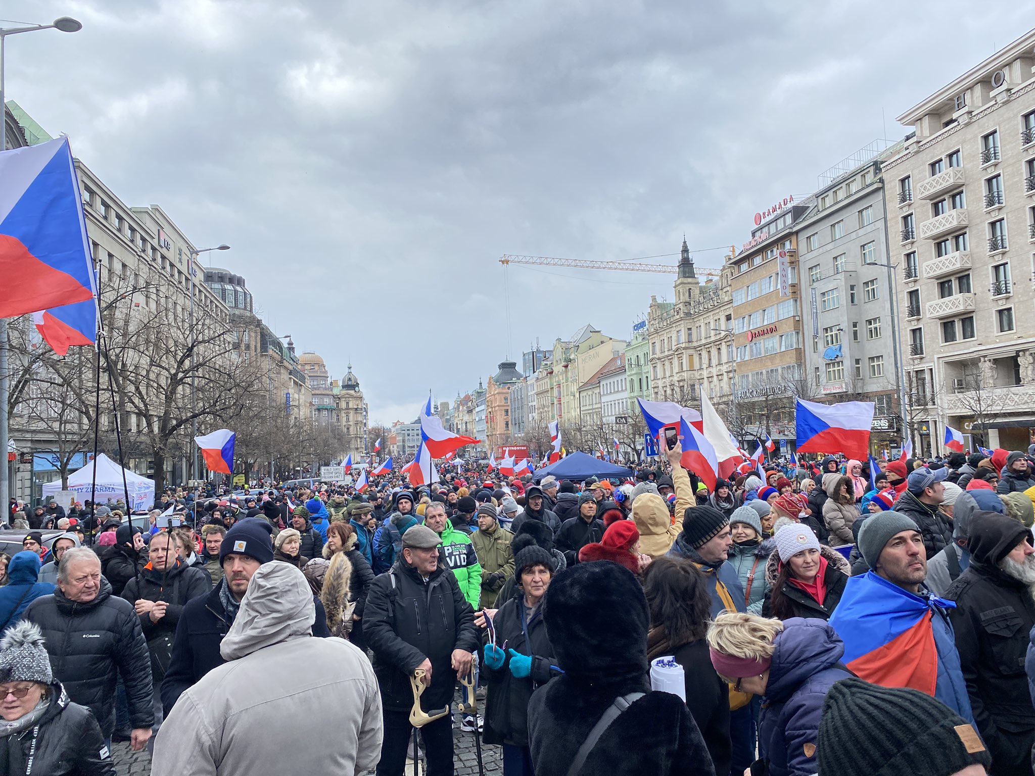 martin-bartkovsk-on-twitter-n-m-st-se-pomalu-pln-lid-jsou-a-k