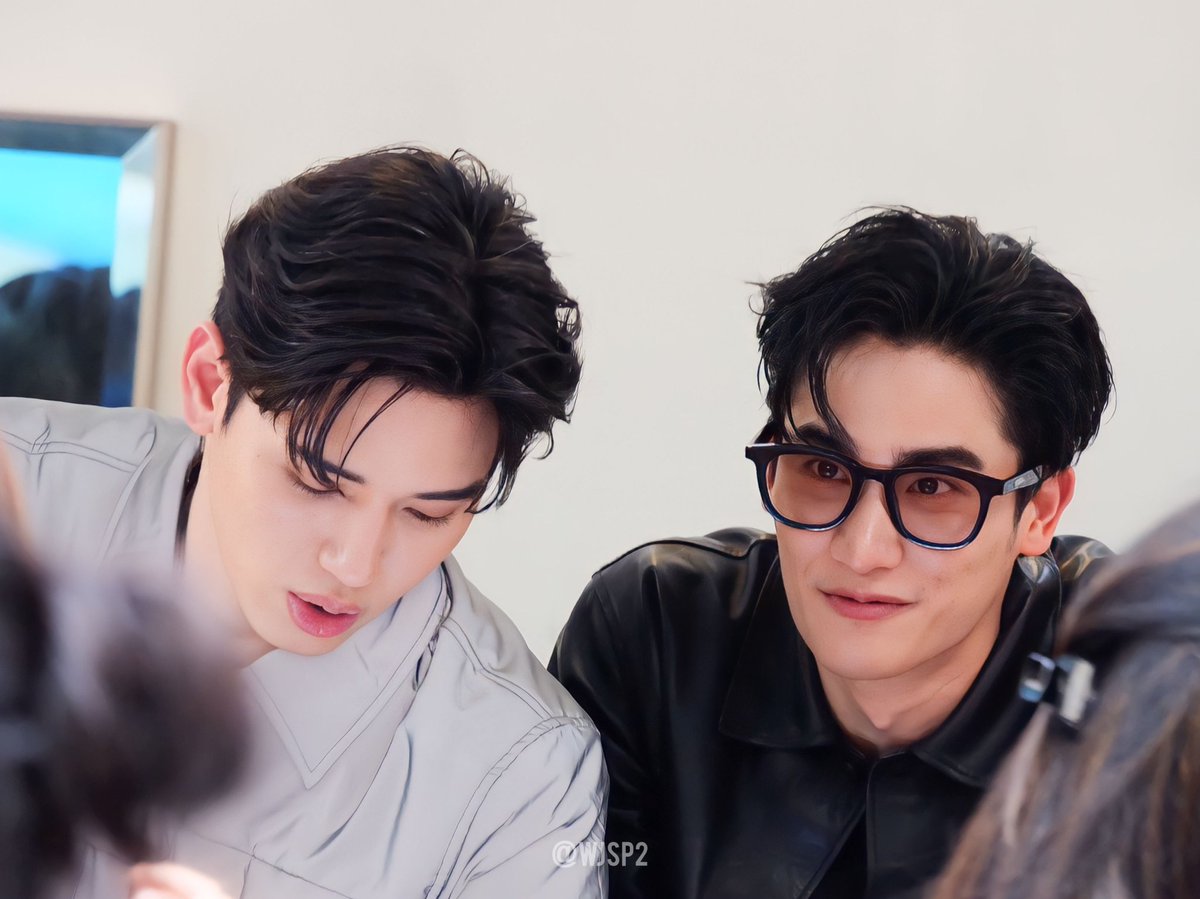 💙💕 #เตนิว #VogueTH10thAnniversary
#Vogue10thFest #Vogue10th