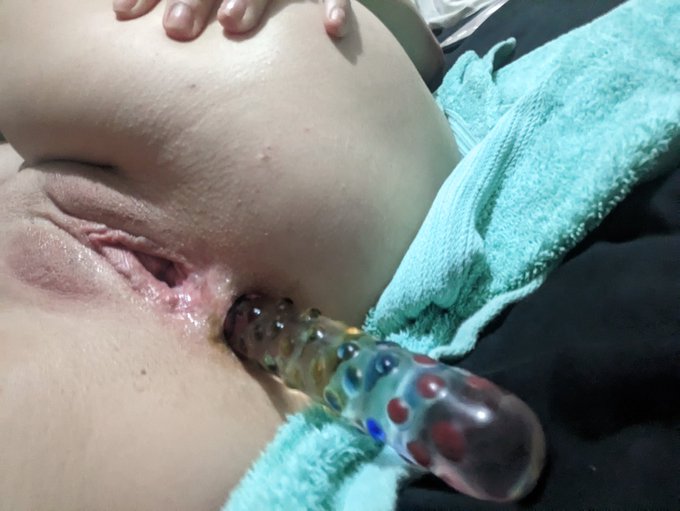 Fill my other hole https://t.co/j5mivn37tQ