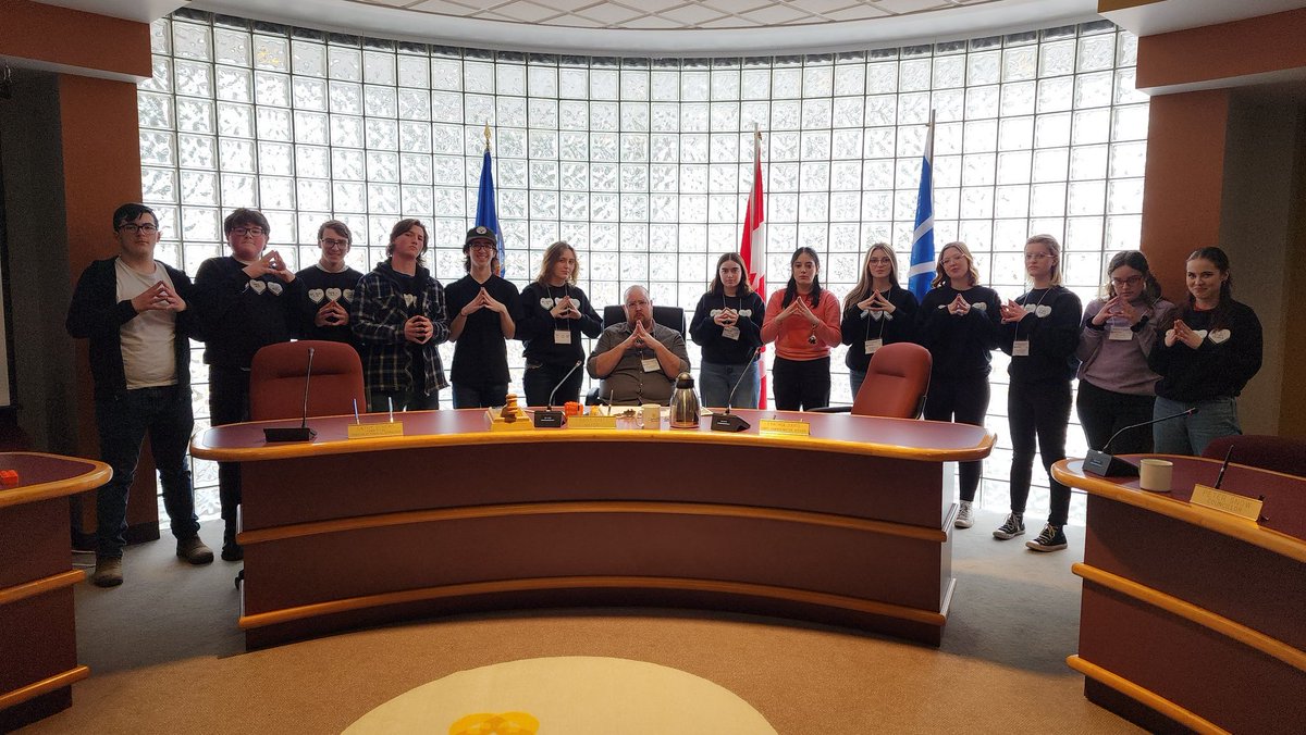 backstagegal's tweet photo. Bravo and Congratulations to @lavalhighschool for your performance of "It's Not You, It's Me" at #dramafest2023 #collaborationmeetscreativity @NLESDCA https://t.co/DUcy39VC0j