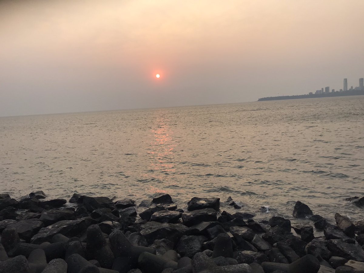 kunalkkolapkar's tweet photo. #mumbaimerijan  #metime https://t.co/4BSj2CBNxp