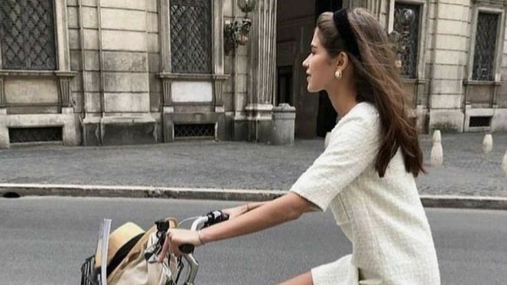 _annnsophie's tweet photo. early morning in paris https://t.co/YDa5FjWhrx