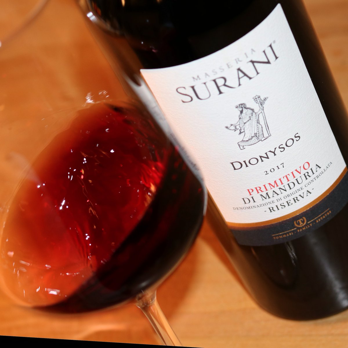 MerzSapori's tweet photo. Dionysos Primitivo di Manduria Riserva DOC  - #Surani, unser Tipp aus Apulien https://t.co/jFcAL6Y7lR #weinausitalien #wein #primitivo https://t.co/TXe9C6si3Y