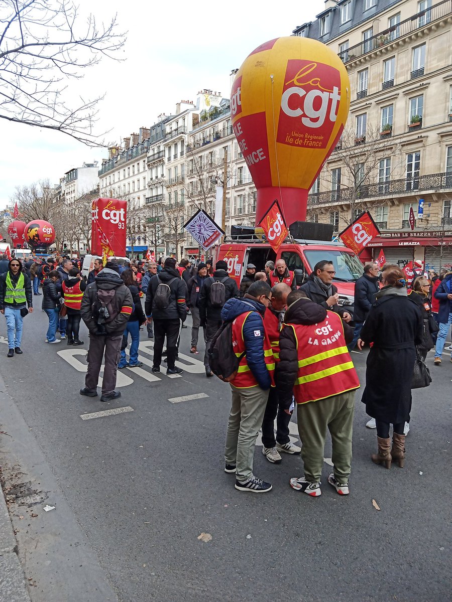 Für Inflationsanpassung von alles Sozialleistungen. Kinderged, Renten, ....
Muss ja nicht immer Frankreich sein <a href="/DGB_Frauen/">DGB Frauen</a> <a href="/dgb_news/">DGB - Deutscher Gewerkschaftsbund</a> <a href="/dieLinke/">Die Linke</a> <a href="/Linksfraktion/">linksfraktion</a> 
Dient auch der Akkumulation in der Akkumulationskrise der Wirtschaft mit Umsatz.