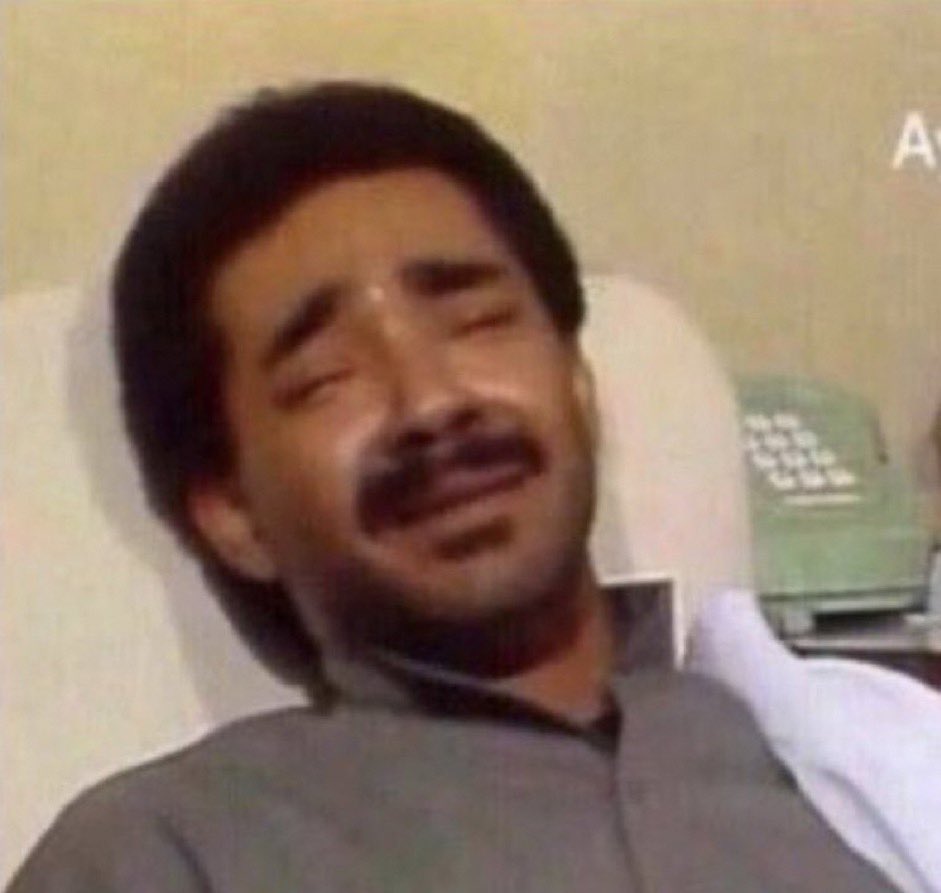 Nsr965's tweet photo. شفيك ؟
قاعد افكر بالدوام برمضان من الحين . https://t.co/76G1DLsFtL