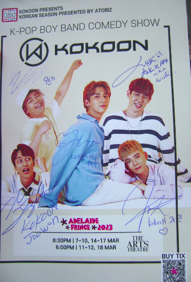 OhMy_Highlight's tweet photo. Thank you @OfficialKokoon for visiting #Adelaide! This was an inspiring, cheerful, genuine, unique &amp; fun-filled performance. 만나서 반갑습니다! #KeepSmiling #코쿤 #AdelaideFringe @ADLfringe #SBSPopAsia Would love 2see an interview w/ #KOKOON @andytrieushow @andy_trieu! (^▽^)☆☆ https://t.co/ul9B6SvWXG
