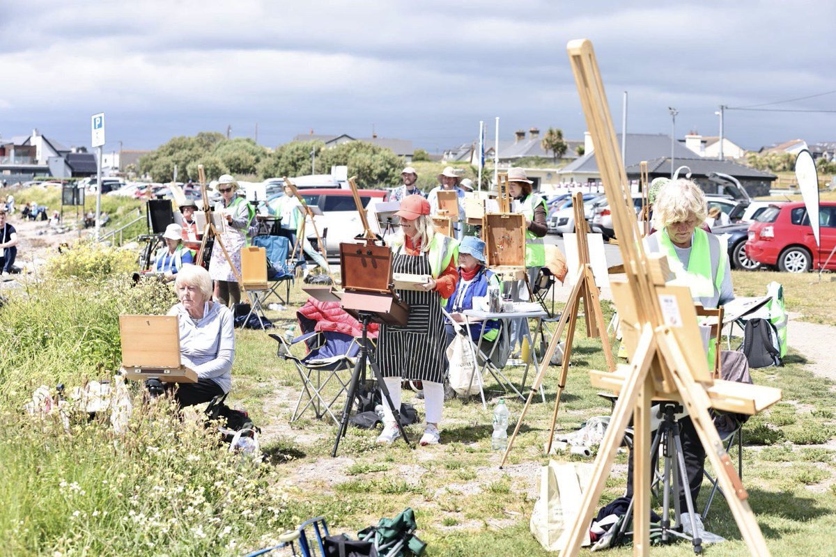 Lovely sunny days in June painting outdoors with the Dublin Plein Air festival. Join us.

Register now online dublinpleinair.ie
The festival  will run from Monday 19 to Sunday 25 June and
#pleinairartist #pleinairpainting #dublinpleinair #fingalartsoffice #lovefingaldublin