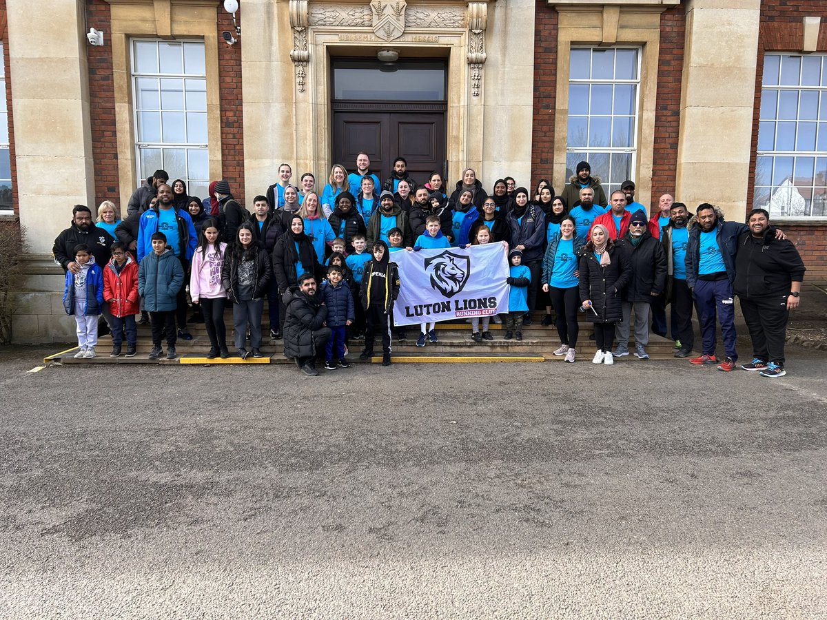An absolutely brilliant morning at the <a href="/LutonFoodbank/">Luton Foodbank</a> School2School run! Our team of 22 plus one 4 legged friend 🐶 walked 5k around Luton to raise vital funds to support those in need in our local community 💚#loveluton