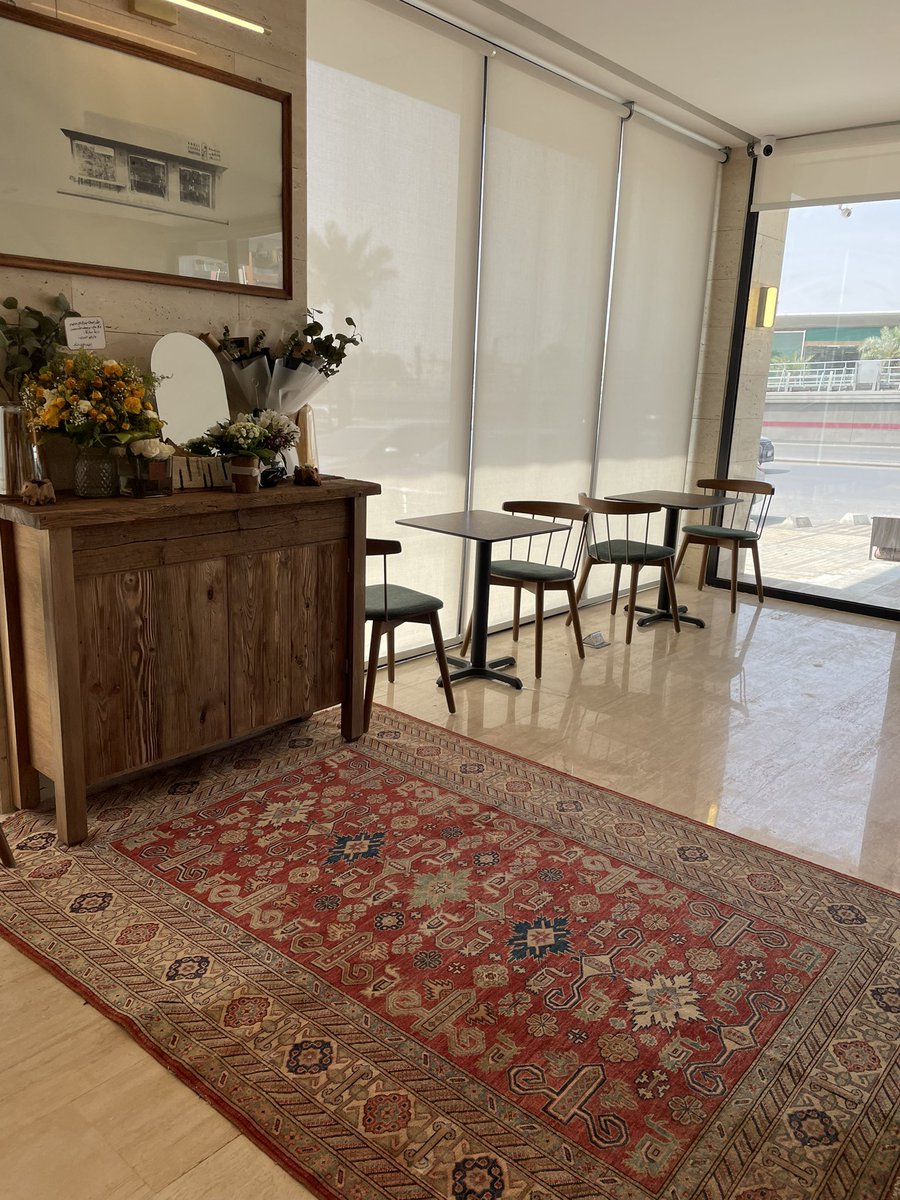 coffeeholic|كوفي هوليك (@riy_coffeeholic) on Twitter photo قهوة اليوم كانت في فرع محمصة و مقهى نول الجديد <a href="/knoll_ro/">KNOLL ROASTERY ☕️</a> | حي الواحة 📍
g.co/kgs/Dexkmv
المكان صراحه جميييل و رايق و يفتح النفس ١٠/١٠ 🤩 ، مناسب جدا للعمل و القراءة 🧑🏽💻 ، القهوه ما يحتاج اوصفها لان شهادتي فيها مجروحه 😋🧠
يعتمد كمكان لقهوة الصباح 😍 قهوة اليوم كانت في فرع محمصة و مقهى نول الجديد <a href="/knoll_ro/">KNOLL ROASTERY ☕️</a> | حي الواحة 📍
g.co/kgs/Dexkmv
المكان صراحه جميييل و رايق و يفتح النفس ١٠/١٠ 🤩 ، مناسب جدا للعمل و القراءة 🧑🏽💻 ، القهوه ما يحتاج اوصفها لان شهادتي فيها مجروحه 😋🧠
يعتمد كمكان لقهوة الصباح 😍