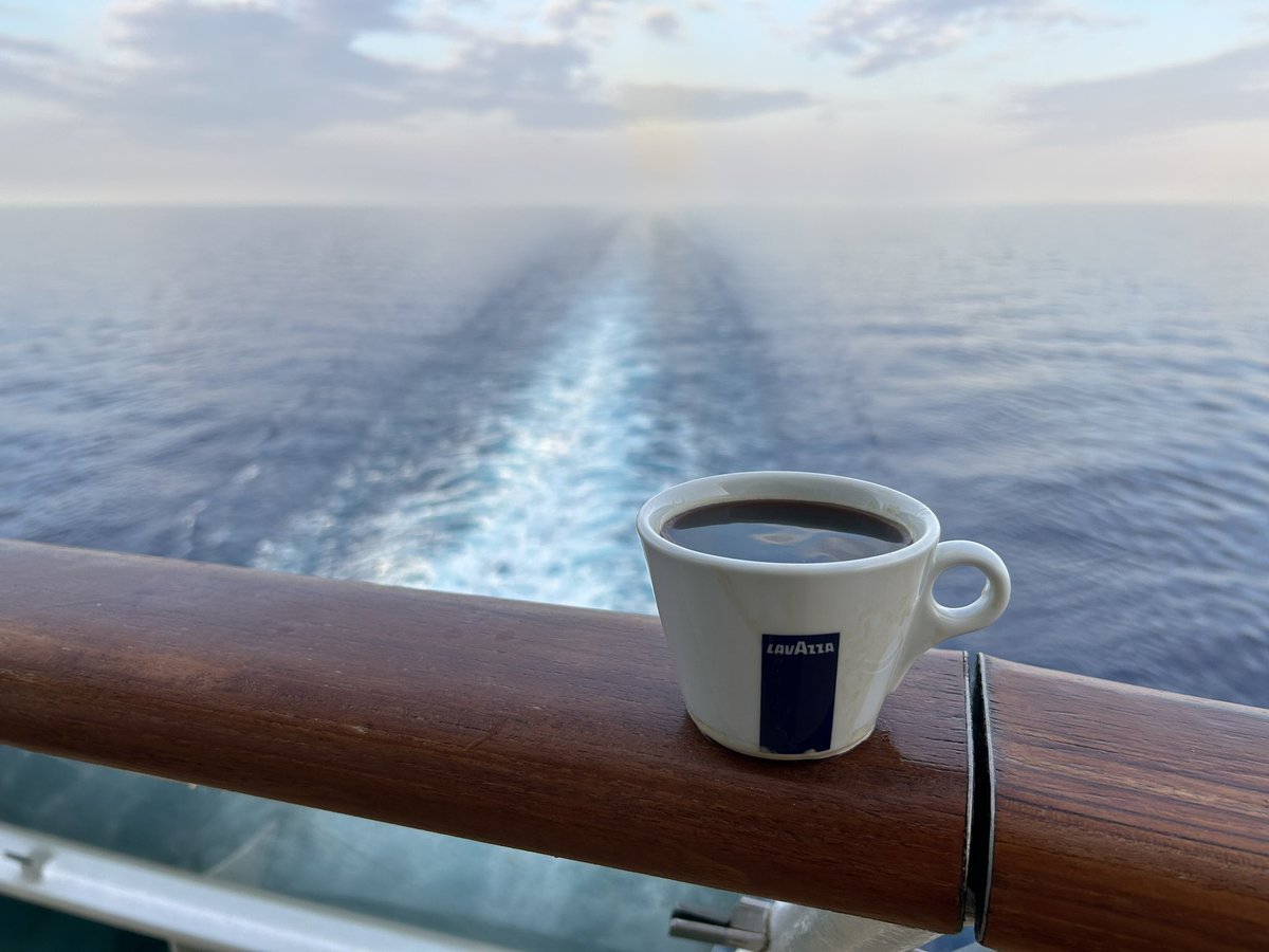 RineyDon's tweet photo. Good morning from cabin 1100 on #radianceoftheseas seas are calm and the day is beautiful! @RoyalCaribbean @JamesVanFleet https://t.co/gimuoYicXp