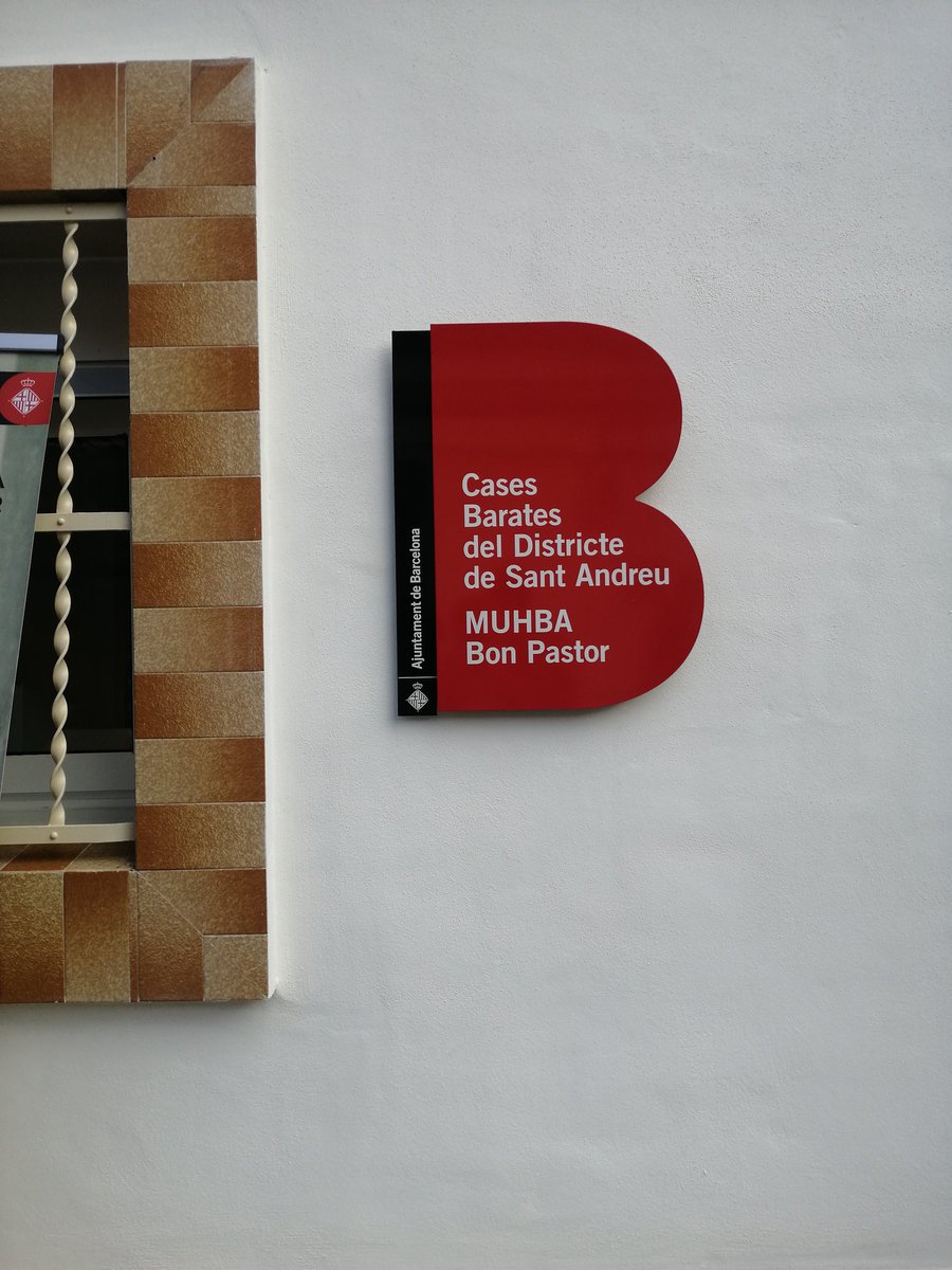 Emaciasro's tweet photo. Inaguració Museo #CasesBarates memòria de la solidaritat veïnal i de les lluites de la gent obrera, per #Habitatge #Digne
#BonPastor és #Barri és #Barcelona
passat i futur
Avui emocions i #Orgull a la Plaça VilaBesos
@ccoocatalunya
@bcn_ajuntament
@museobaranoa https://t.co/J9Ah4GFqHo
