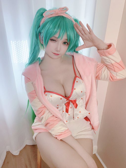 Twitterのコスプレ画像11