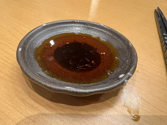 僕の餃子タレはラー油9.醤油1
健康に悪い!!!最高!!! 