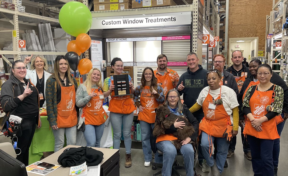 🧡Celebrating store 2209 South Overland Park in the Northern Plains Region <a href="/HomeDepot/">The Home Depot</a> 💚Top <a href="/RockwoodShutter/">Rockwood Shutters</a> sales regionally for 2022!!!🥇