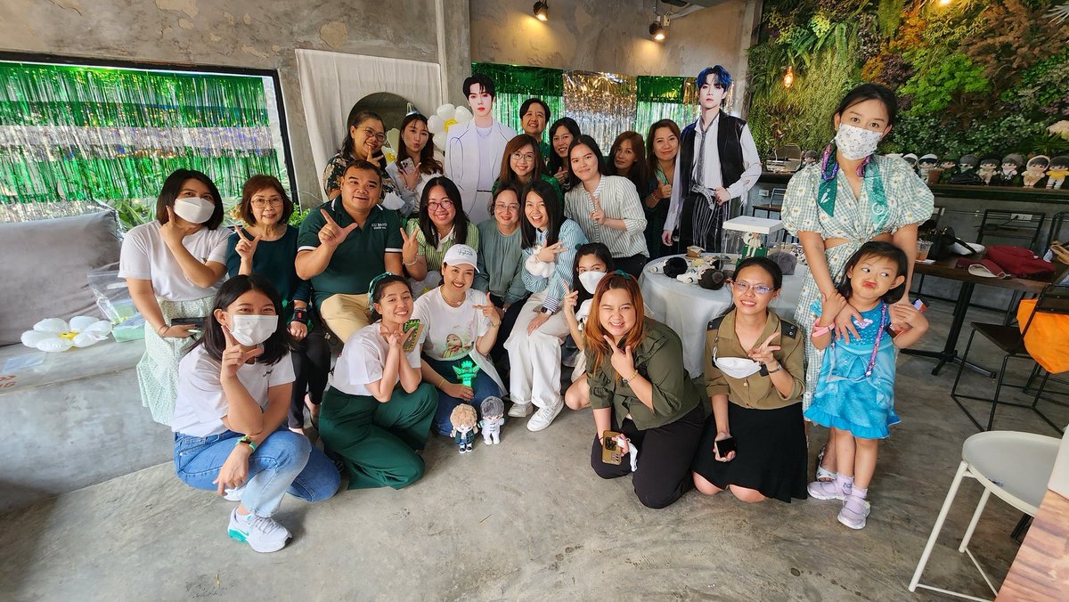 Nukie0503's tweet photo. วันแรก
#LuoYizhouBDcafe
#หลัวอีโจว  #罗一舟 #LuoYizhou https://t.co/ux7YRXKfvK