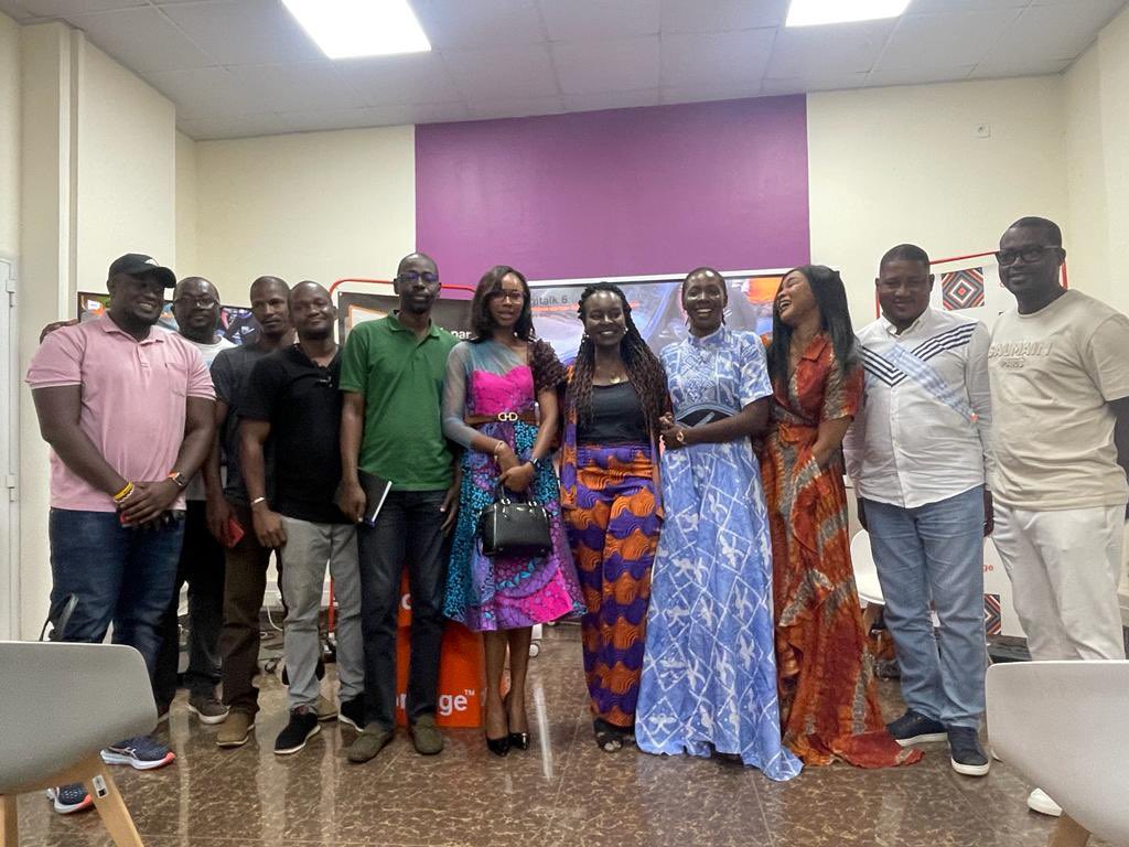 orangeguinee_gn's tweet photo. Vous avez été nombreux à suivre en live ce grand rendez-vous d’échanges sur notre page Facebook. 
Nous vous disons merci 🤩

A bientôt pour de nouveaux défis. 

#OperateurDigitalEngagé
#OrangeVousAccompage
#DigitalkOGN https://t.co/2X4idMplH6