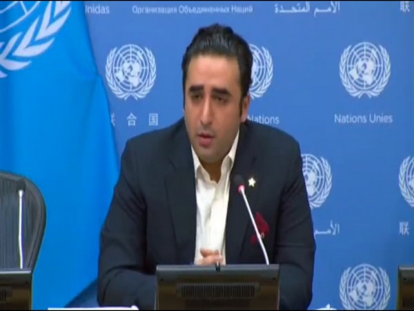 ani_digital's tweet photo. Pak FM Bilawal Bhutto calls India "friend", stutters and corrects it to "neighbouring country"
Read @ANI Story | https://t.co/d0A0M6vxkF
#bilawalBhutto #Pakistan #India #BilawalBhuttoZardari https://t.co/XvRybdAEEs