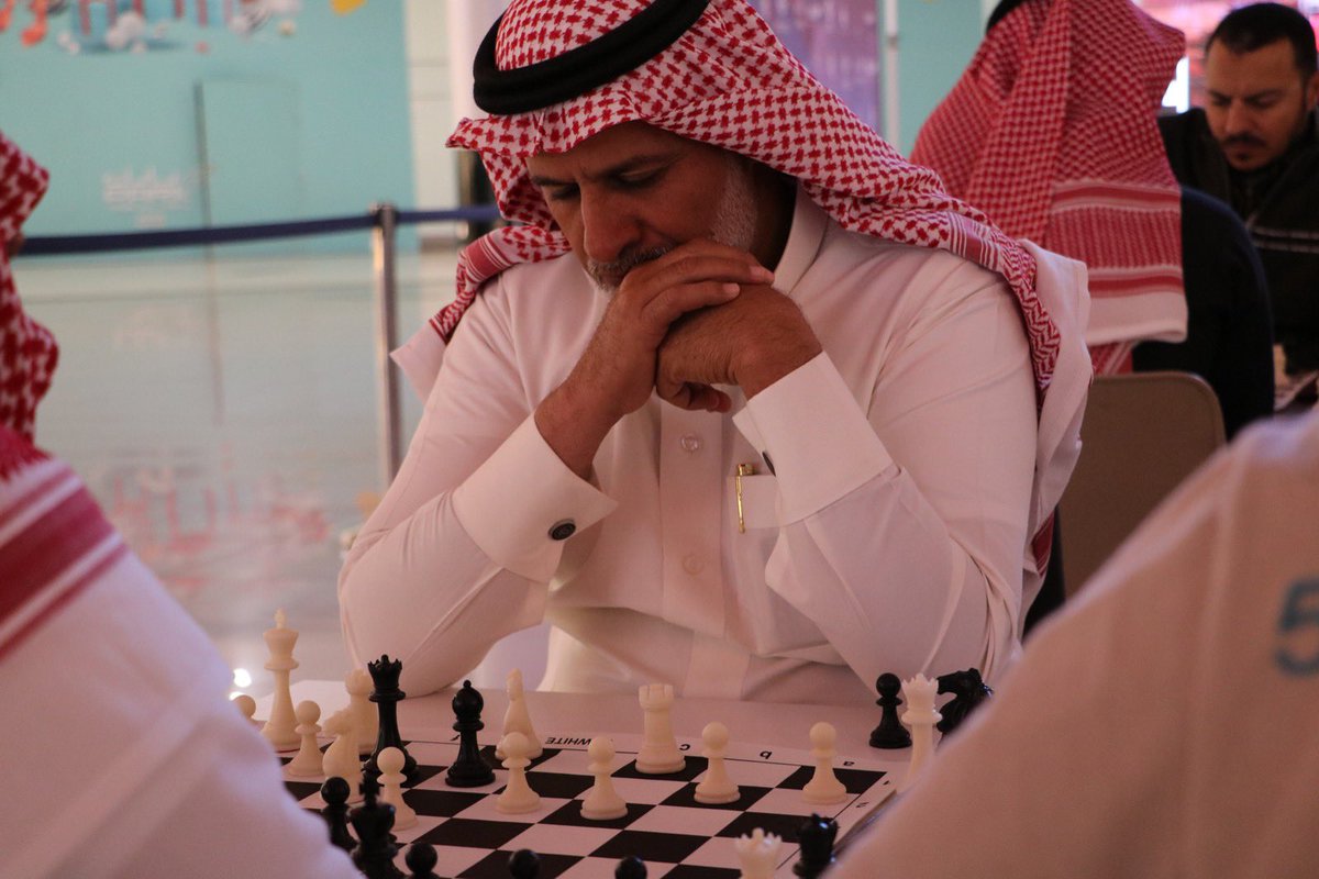 Growthcaffe's tweet photo. 60 لاعب ولاعبة شطرنج بمختلف الفئات العمرية ضمن 7 جولات حماسية ♟️🔥

عينكم على قهوتنا😉 https://t.co/YMV0UtsAYZ