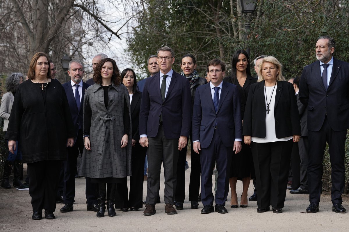 El terrorismo forma parte de la historia y de la realidad de España y debe ser estudiado en las escuelas.

Nadie con un mínimo de decencia puede olvidar lo ocurrido.