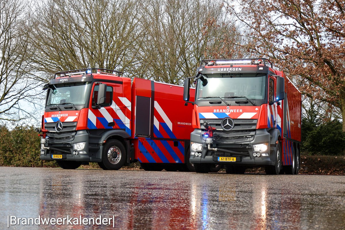 Overdracht waterwagen Hedel en Ubbergen en gelijk een fotoshoot voor onze Brandweer kalender 2024...topdag!