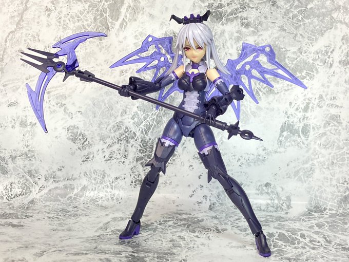 30MSネヴァリア、もう少し羽が大きいといいなぁでもスピナティアリーパー仕様売ってないしなぁとお嘆きの貴方。三国創傑伝の徐晃ガンダムデスサイズを買うのです。羽と鎌の刃がポン付けできますよ。ステルスアーマー等に付いてるジョイントパーツを使うと尚良しですよ👍 