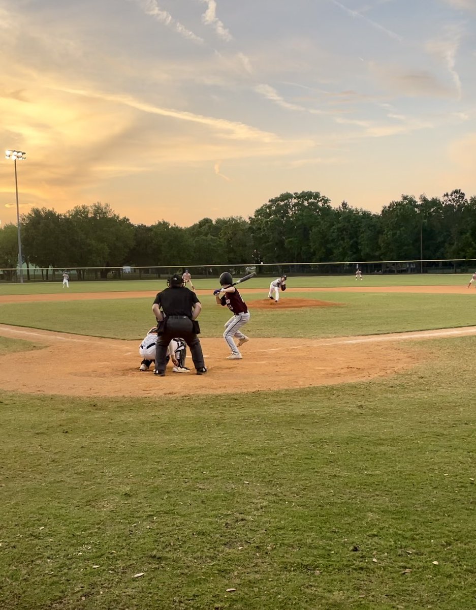 Ry_Schell07's tweet photo. Pitching under the lights @RussMattFL  
@TeamONBaseball https://t.co/cQoezoFSZ8