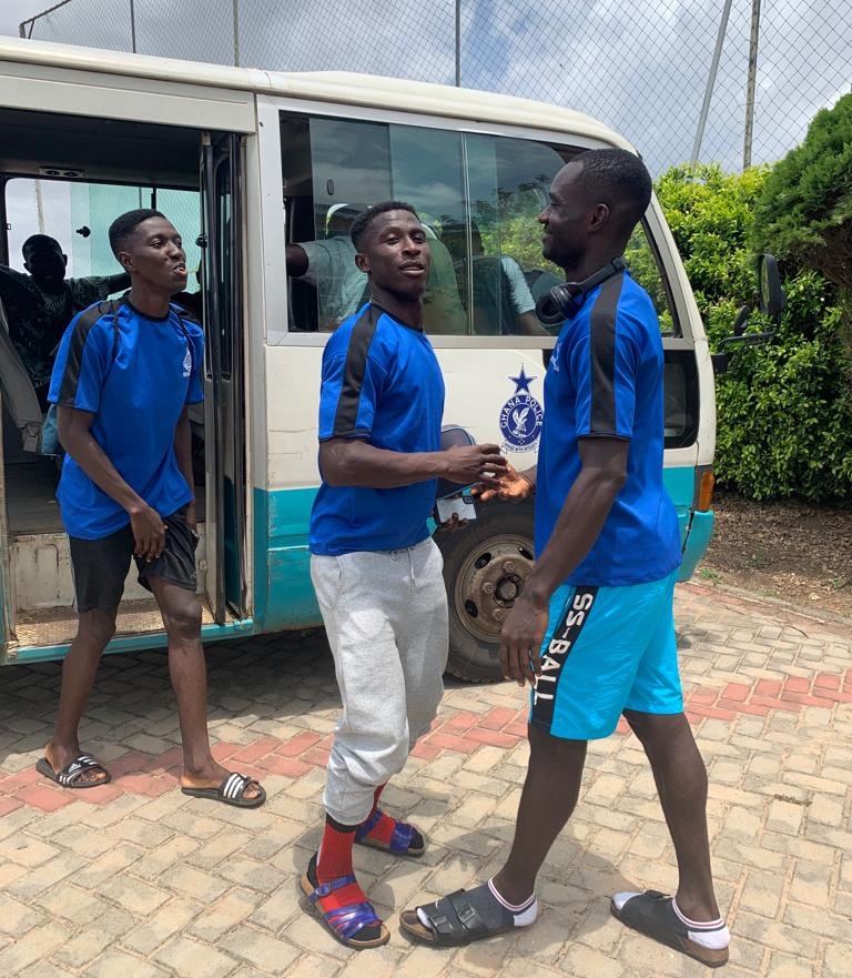 PNationals_fc's tweet photo. 📍Unistar Park 🏟
Home Sweet Home.....
Let's end the round on a high comrades 👮🏾‍♂️👮🏽‍♂️👮🏾‍♂️

#PolicePSC ⚽️

#CRFADiv2wk7

#CRFADiv2 
#TeamPolice 💙
#WeArePolice👮🏾‍♂️
#PNFC
#BringBackTheLove https://t.co/ycEeWyTU5Z