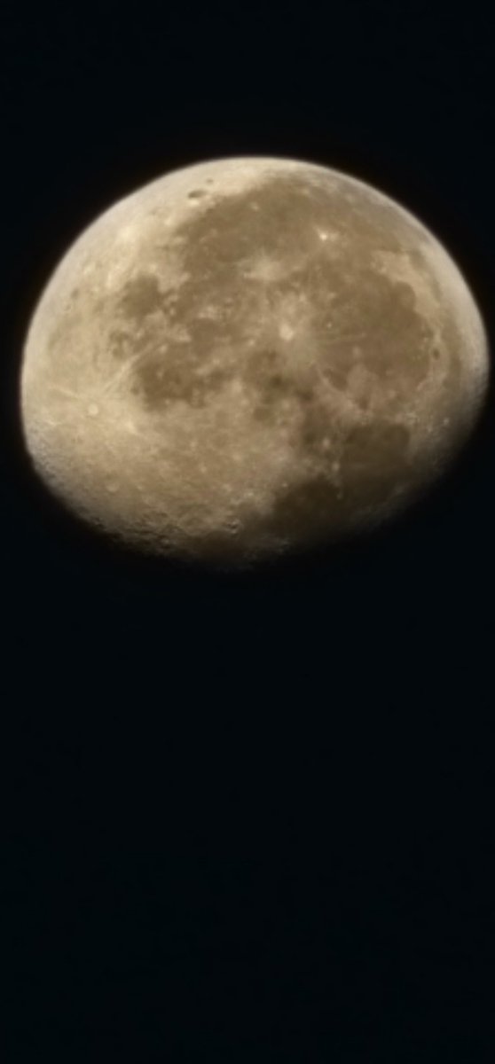 cavalcantech's tweet photo. @SamsungBrasil Como faço para tirar o vício de fotografar a lua com meu s22 ultra? Estou achando que mais um pouquinho chego na lua primeiro que a @NASA quando tiver o meu Galaxy S23 Ultra 

#GalaxyS22Ultra #Samsung #samsungbrasil https://t.co/jOttSBjvG7