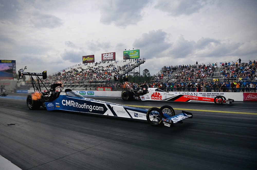 TeamKalitta's tweet photo. Good to be back.
@CMRroofing | @MacTools38
#WhenSpeedMatters #GreatToWorkWith https://t.co/Nv8iVzGWP2