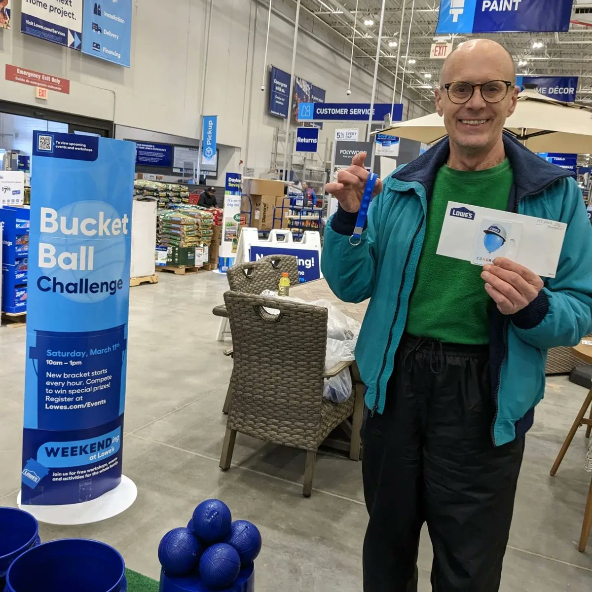 LisaVitaleHess's tweet photo. #Weekending at Lowe's had a fun time  playing #bucketball.  First place winner won a $50 #lowes gift card. Congrats! #2312 #lowes2312  #loweslife #loweshomeimprovementstore #loweshomeimprovement #spring #springiscoming https://t.co/cvjNCxHDTu