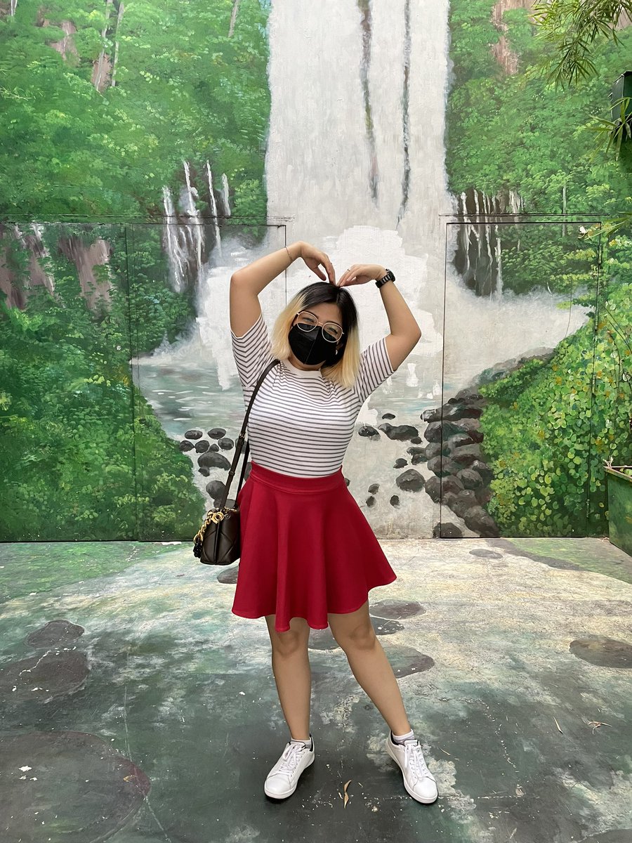 ohhmyitsbelle's tweet photo. My outfits for Rowoon’s fanmeet last year and Lee Jae Wook’s fanmeet today~! Omggg i saw my Extraordinary You faves My fangirl heart is over the moon ahhhhh i love how my faves give real life advice and comforts me at the same time💜 #LeeJaeWookFanMeeting #RowooninManila #Rowoon https://t.co/umiX2ZXh8R