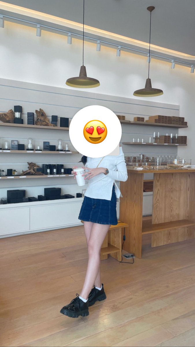 ส่งต่อเสื้อผ้ามือสอง tweet media