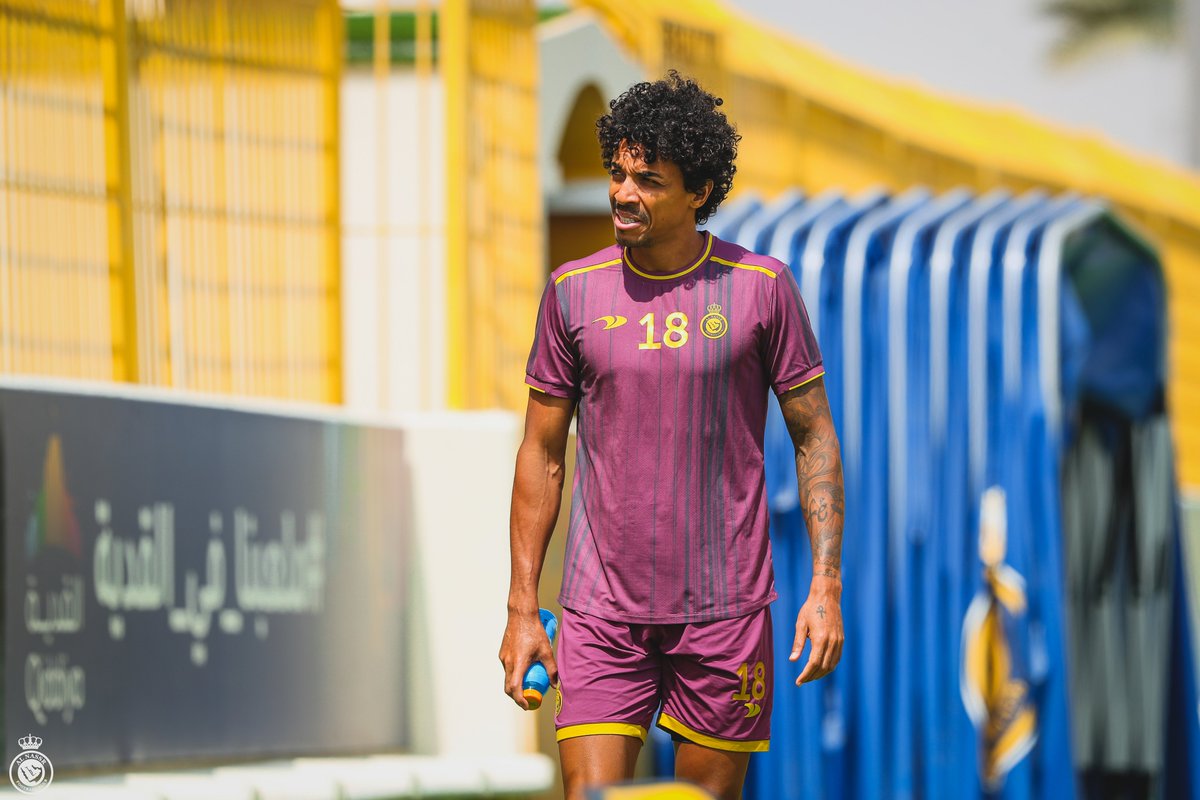 AlNassrFC's tweet photo. يومٌ جديـد .. وعمـلٌ يتواصـل 💛 https://t.co/C7MFDxUqhX