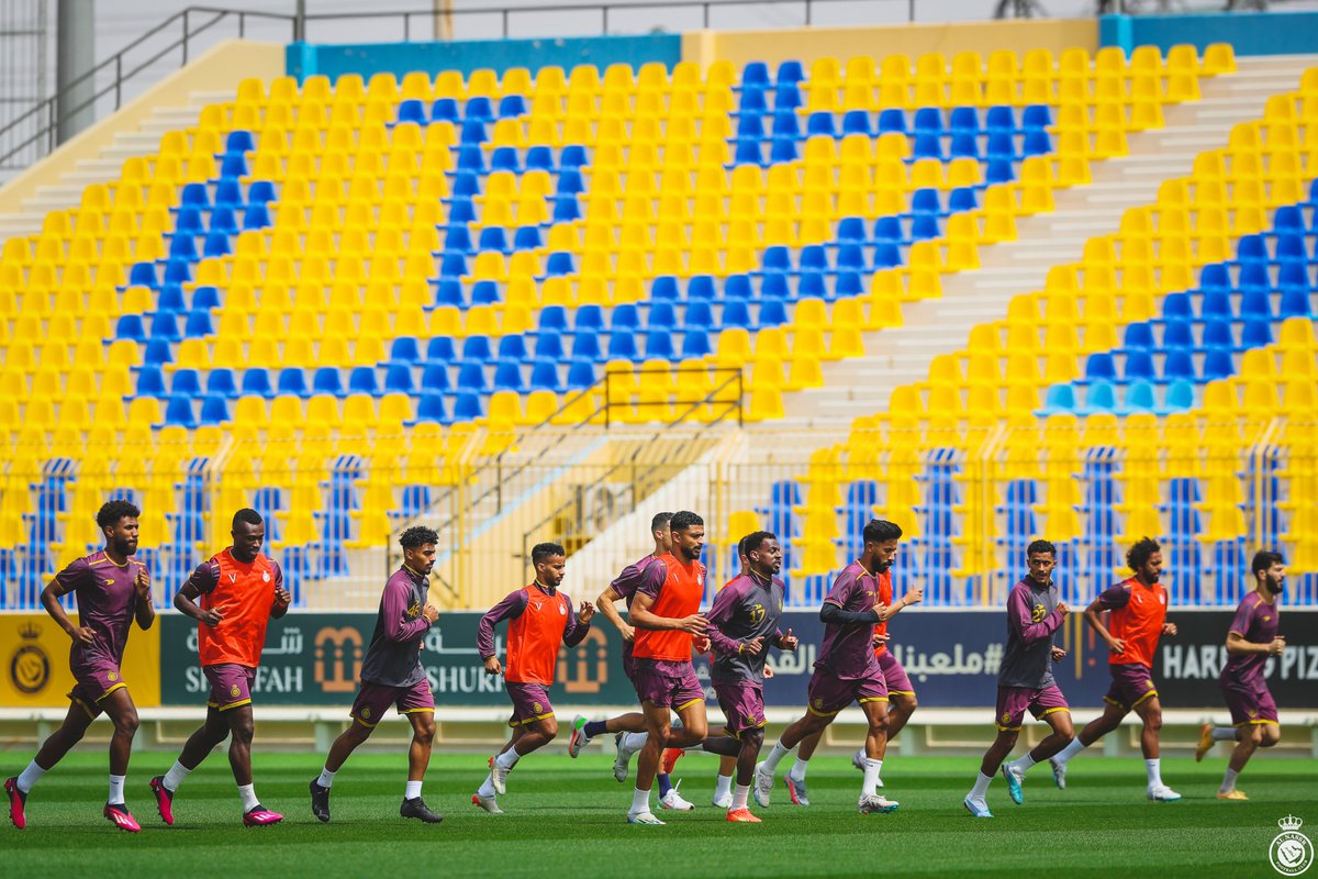 AlNassrFC's tweet photo. يومٌ جديـد .. وعمـلٌ يتواصـل 💛 https://t.co/C7MFDxUqhX