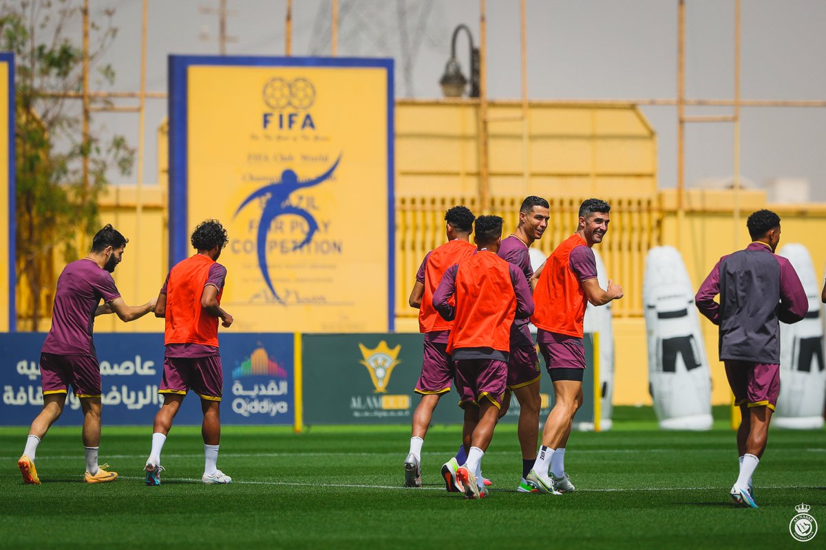 AlNassrFC's tweet photo. يومٌ جديـد .. وعمـلٌ يتواصـل 💛 https://t.co/C7MFDxUqhX