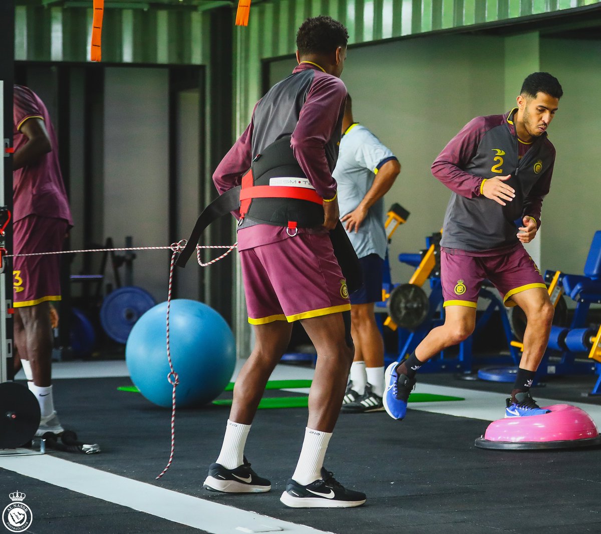 AlNassrFC's tweet photo. جوانب لياقية وتقويـات 💪 https://t.co/FCftwTUjun