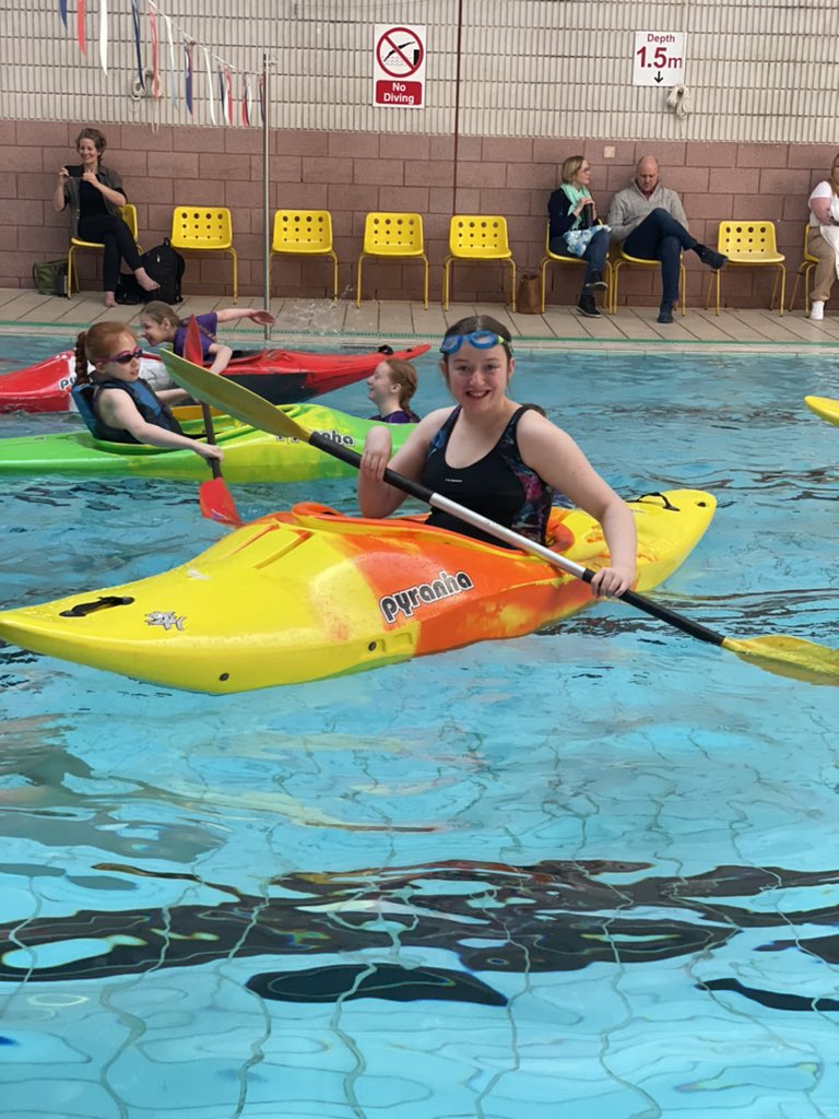 SDS_sport's tweet photo. We’ve had a great time at day 2 of our Tayside Parasport Festival #BeActiveBeWell
Fun sessions of kayaking with @scottishcanoe & Perth Canoe & swimming with @DundeeCAquatics & @ScottishSwim
Thank you to the amazing students from @dundee_angus & DCA for their support in the water https://t.co/IG7AdcvRPC