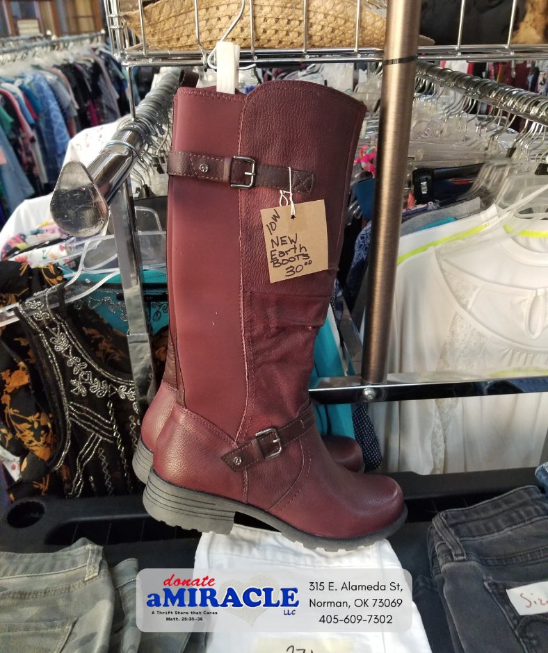 donateamiracle's tweet photo. #donateamiracle #donateamiraclethrift #thrifting #thriftstore #thriftshop #normanoklahoma #normannok #shoplocal #keepitlocal #keepitlocalok #oklahoma #photooftheday #okie #shopoklahoma #thingstodoinoklahoma #sale #cheap #donate #sustainablefashion #fastfashion https://t.co/4peShilScg