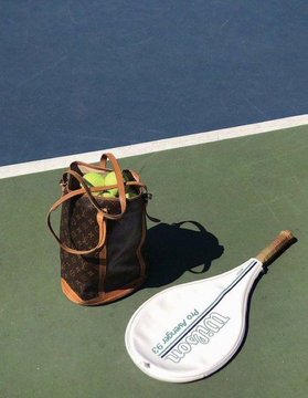 katy_gabbi's tweet photo. the tennis court https://t.co/arm0ZUIS6F