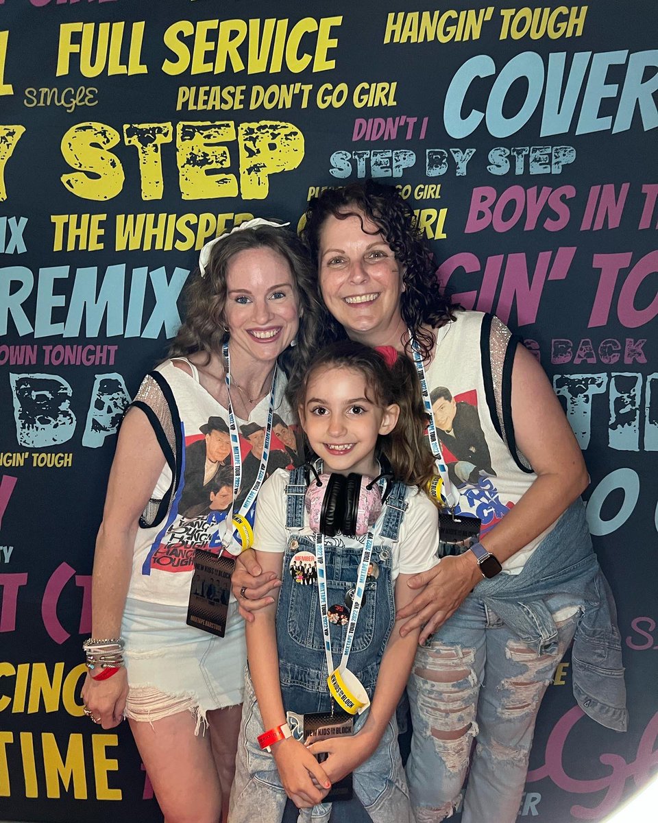 theinfamousmsj's tweet photo. Happy Birthday to my ride or die @missy_kay_76 who has been with me since Jones Beach 1988…inside we’re still the same kids we were back in ‘89 with bamboo earrings in our ears, stone wash, ripped jeans, big hair.  You know I’ll be loving you forever so Please don’t go girl. https://t.co/bp3WzSDhYZ