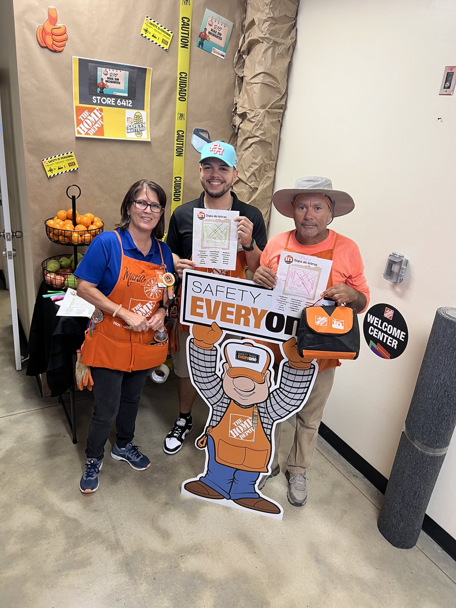 Durante el día de ayer celebrando los 210 días sin incidentes en nuestra tienda #THD6412.

#SafetyTakesEveryone
#Infocus