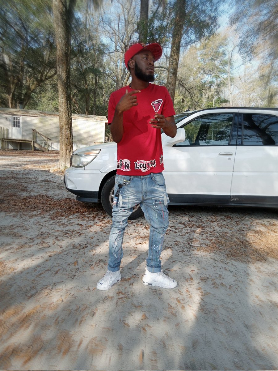 1LudLeeky's tweet photo. My Glock pop.., it go “Rah 💥 rah 💥”, tryna hurt someone...🤕 On any block..💭, I’m gon' rock out 👨🏾🎤, when we swervin'...🏎️ My nigga died..🪦, can’t shit slide...🚫, tryna hurt somethin'..‼️#explorepage #llleeky🖤 #stikkupwayorgunplay❤️🩹 #freethefam⛓️ #longlivenard💙 https://t.co/MsRVmGzJaC