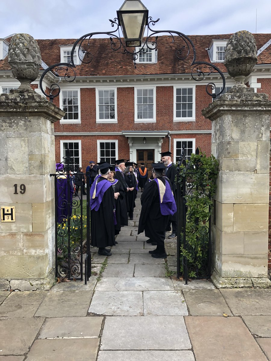 SarumCollege's tweet photo. 📢🎓   It's been a great day of celebration. Congratulations to all those we celebrated today for their academic achievements >> 
https://t.co/AUUKWhxusx

#sarumawards23

@uk_trs
@_UoW
@R_C_Woodward
@TICSarum
@M_S_Hahn
@jaymereaves
@ChigorChike
@JohnGlenUK 
@ExperienceSalis https://t.co/L18H4SI0oX